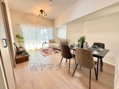 隣の洋室と繋げれば、より開放感のある大空間としてお使いいただけます