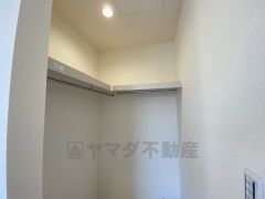 広々ウォークインクローゼット